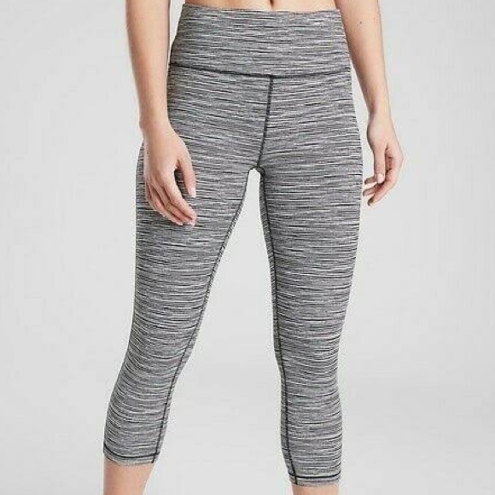 NWT: Athleta Capri Legging XS